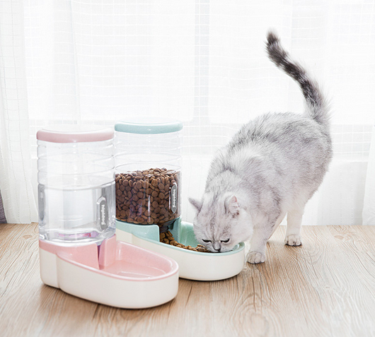 Automatic Pet Feeder and Water Dispenser with Microphone π΄π§