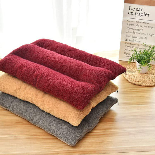 Cozy and Thick Pet Bed for Large Golden Retrievers