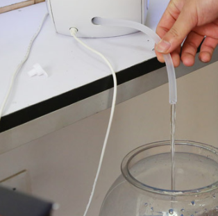 Stylish Desktop Aquarium Perfect for Any Room Decor