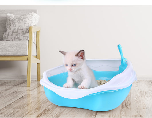 Cat's Litter Boxes and Accessories
